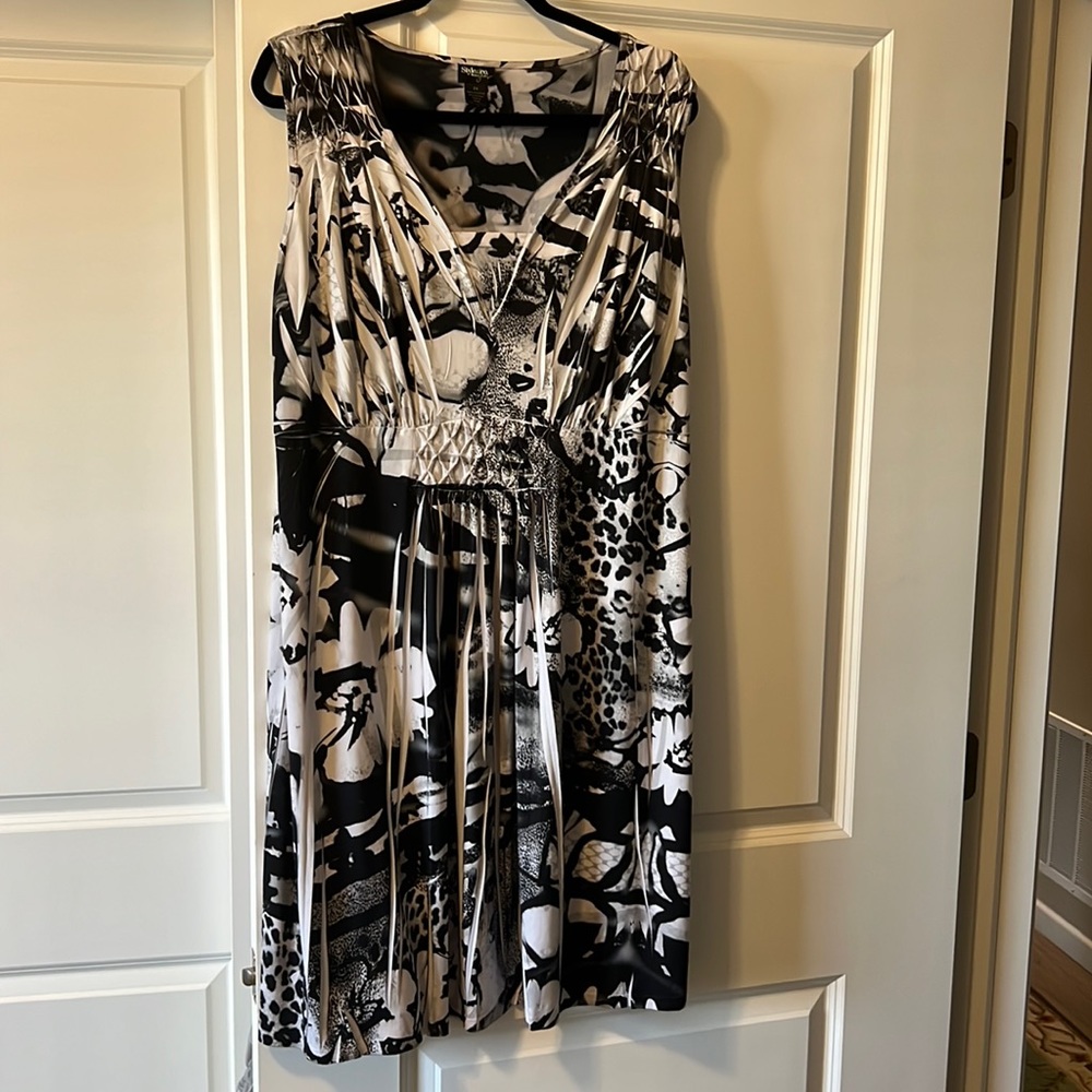 Women’s dress